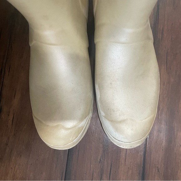 HUNTER Women’s Cream Rain Boots - Size 6 - Picture 9 of 9